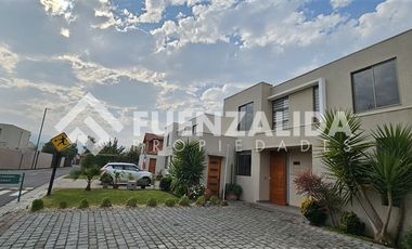 Casa en Venta en Santa Elena