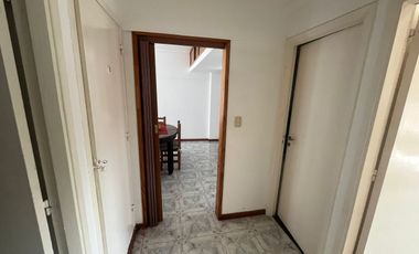 ALQUILER DEPTO. 4 AMBIENTES CON COCHERA-MIRAMAR