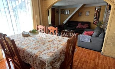 Casa en Venta en Las uvas y el viento/pasaje Sotaqui