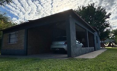 VENTA CASA QUINTA EN EL RIO CON PILETA.-