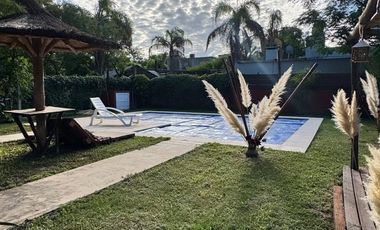 VENTA CASA QUINTA EN EL RIO CON PILETA.-