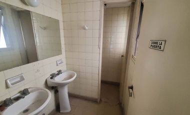 ALQUILER LOCAL CON OFICINAS EN MICROCENTRO