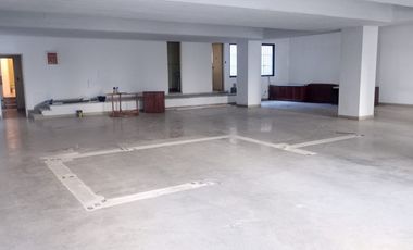 ALQUILER LOCAL CON OFICINAS EN MICROCENTRO