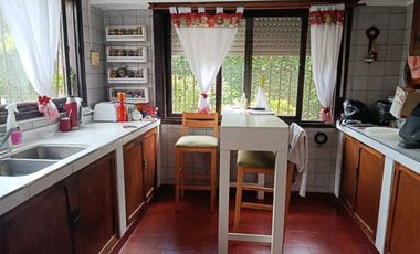 CASA VENTA 5 AMBIENTES LUIS GUILLON APTA CREDITO