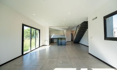 CASA VENTA GORINA 3/4 DORMITORIOS PARQUE PILETA