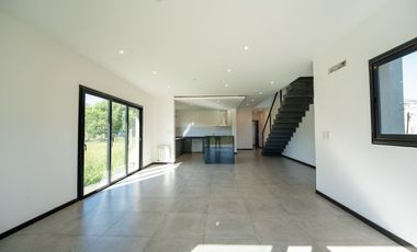 CASA VENTA GORINA 3/4 DORMITORIOS PARQUE PILETA