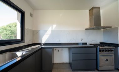 CASA VENTA GORINA 3/4 DORMITORIOS PARQUE PILETA