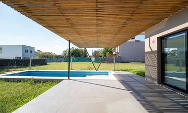 CASA VENTA GORINA 3/4 DORMITORIOS PARQUE PILETA