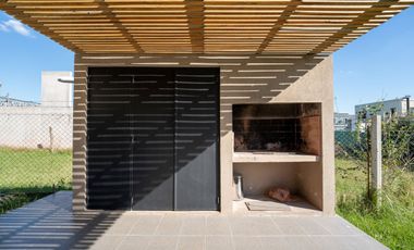 CASA VENTA GORINA 3/4 DORMITORIOS PARQUE PILETA