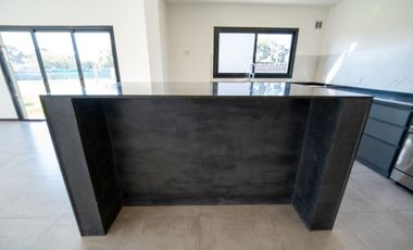 CASA VENTA GORINA 3/4 DORMITORIOS PARQUE PILETA