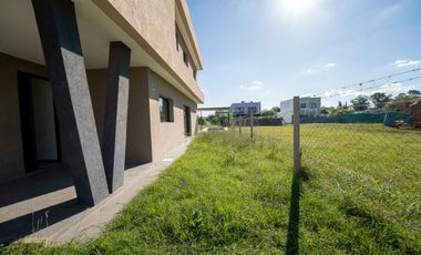 CASA VENTA GORINA 3/4 DORMITORIOS PARQUE PILETA