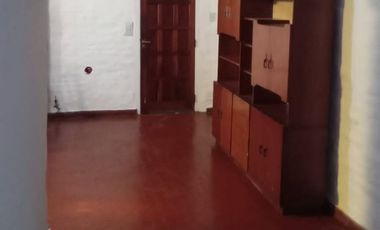 VENTA CASA MULTIFAMILIAR, LOS POLVORINES