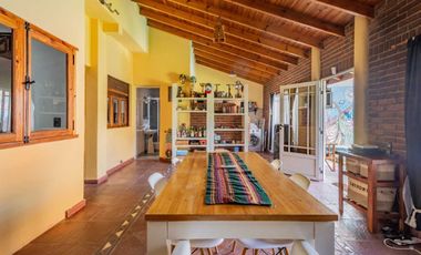 VENTA - CASA 3 AMB C/ QUINCHO Y PILETA - C. MADERO
