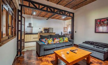 VENTA - CASA 3 AMB C/ QUINCHO Y PILETA - C. MADERO