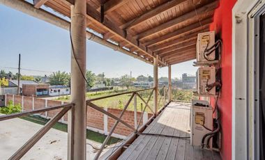 Casa 2 Dorm c/ Parque y Parrilla – Guernica