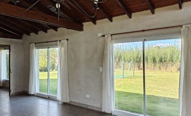 VENTA EXCELENTE CASA 4 AMB, QUINCHO Y PARQUE,VIDAL