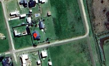 VENTA EXCELENTE CASA 4 AMB, QUINCHO Y PARQUE,VIDAL