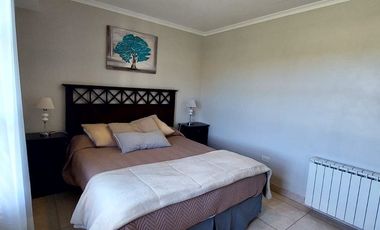 VENTA EXCELENTE CASA 4 AMB, QUINCHO Y PARQUE,VIDAL