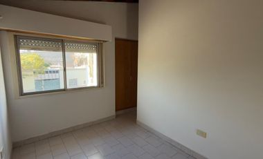 Departamento tipo Dúplex de 2 Dormitorios con Cochera