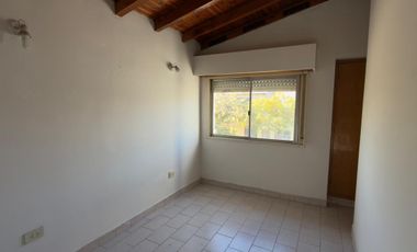 Departamento tipo Dúplex de 2 Dormitorios con Cochera
