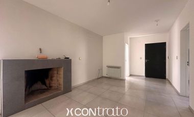 Casa 3 dormitorios con galería y cochera doble – Villa Warcalde  - Zona de clubes