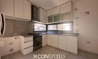 Casa 3 dormitorios con galería y cochera doble – Villa Warcalde  - Zona de clubes