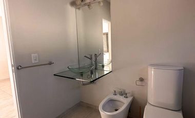 Casa 3 dormitorios con galería y cochera doble – Villa Warcalde  - Zona de clubes