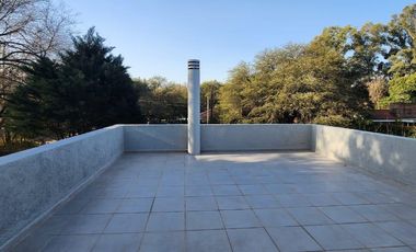 Casa 3 dormitorios con galería y cochera doble – Villa Warcalde  - Zona de clubes