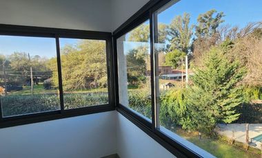 Casa 3 dormitorios con galería y cochera doble – Villa Warcalde  - Zona de clubes