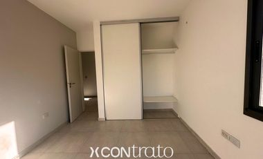 Casa 3 dormitorios con galería y cochera doble – Villa Warcalde  - Zona de clubes