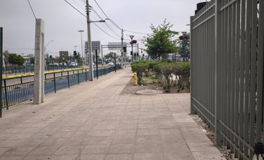 ARRIENDO SITIO ERIAZO DEPARTAMENTAL CON VICUÑA MACKENNA