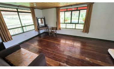 VENTA DE FINCA EN FILANDIA, QUINDO, COLOMBIA