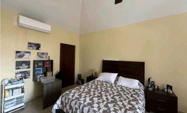ALQUILER DE CASA DE 2 NIVELES Y 4 REC. EN COSTA DEL ESTE