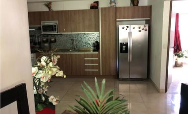 Venta de 1 Casa y 2 Apartamentos de Playa en Coronado