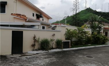 VENDO CASA EN ESQUILA EN RESIDENCIA BOSQUE DE LOS CIBELES