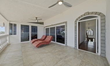 Casa Frente al Mar en Malibú Panamá