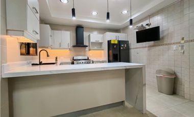 Casa en Venta en Ancón | Amplios espacios 348 m2 CT