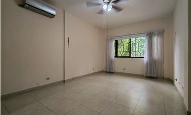 Casa en Venta en Ancón | Amplios espacios 348 m2 CT