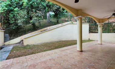 Casa en Venta en Ancón | Amplios espacios 348 m2 CT