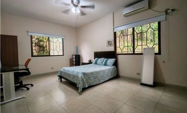 Casa en Venta en Ancón | Amplios espacios 348 m2 CT