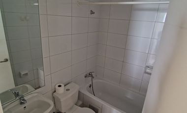 INCUYE GASTOS COMUNES. 2 DORMITORIOS 2 BAÑOS + EST Y BOD