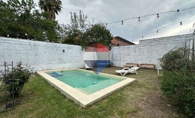 VENTA CASA 239.80M2 2 HAB - B° ALTO COMEDERO