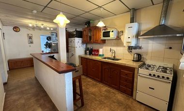 VENTA CASA 239.80M2 2 HAB - B° ALTO COMEDERO