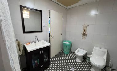 CASA ANTIGUA RECICLADA CALLE 6 Y SAN MIGUEL.POCITO