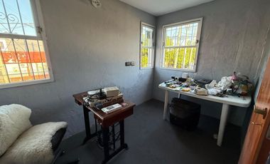 VENTA AMPLIA CASA 4 AMB. TERRAZA PARRILLA COCHERAS