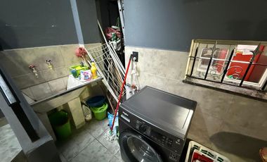 VENTA AMPLIA CASA 4 AMB. TERRAZA PARRILLA COCHERAS