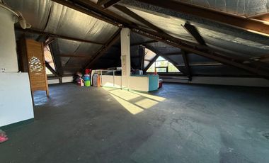 VENTA AMPLIA CASA 4 AMB. TERRAZA PARRILLA COCHERAS
