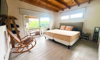 VENTA CASA 6 AMBIENTES SANTA ELENA PILETA CAVA