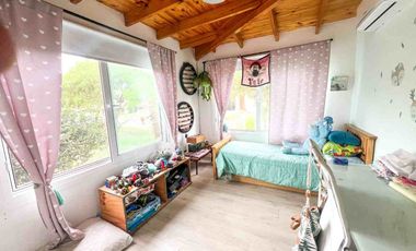 VENTA CASA 6 AMBIENTES SANTA ELENA PILETA CAVA