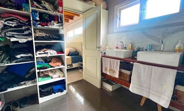VENTA CASA 6 AMBIENTES SANTA ELENA PILETA CAVA